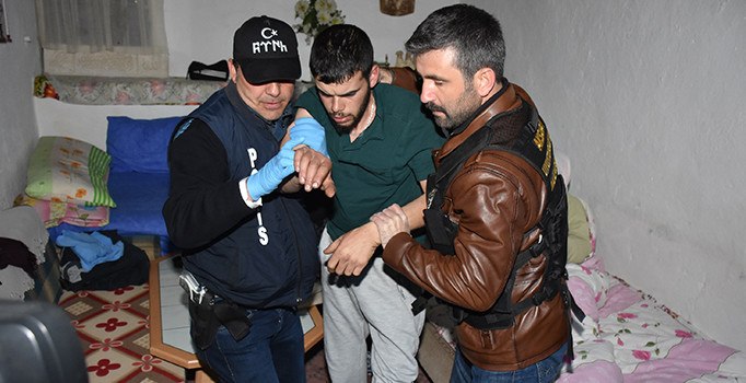 Aksaray'da helikopter destekli uyuşturucu operasyonu: 42 gözaltı