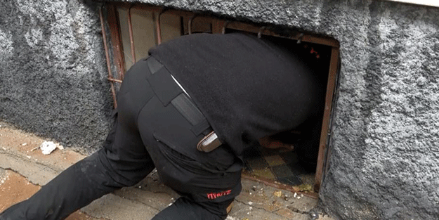 Aksaray'da korku dolu anlar! 4 çocuk tavana kadar dolan sel sularında mahsur kaldı