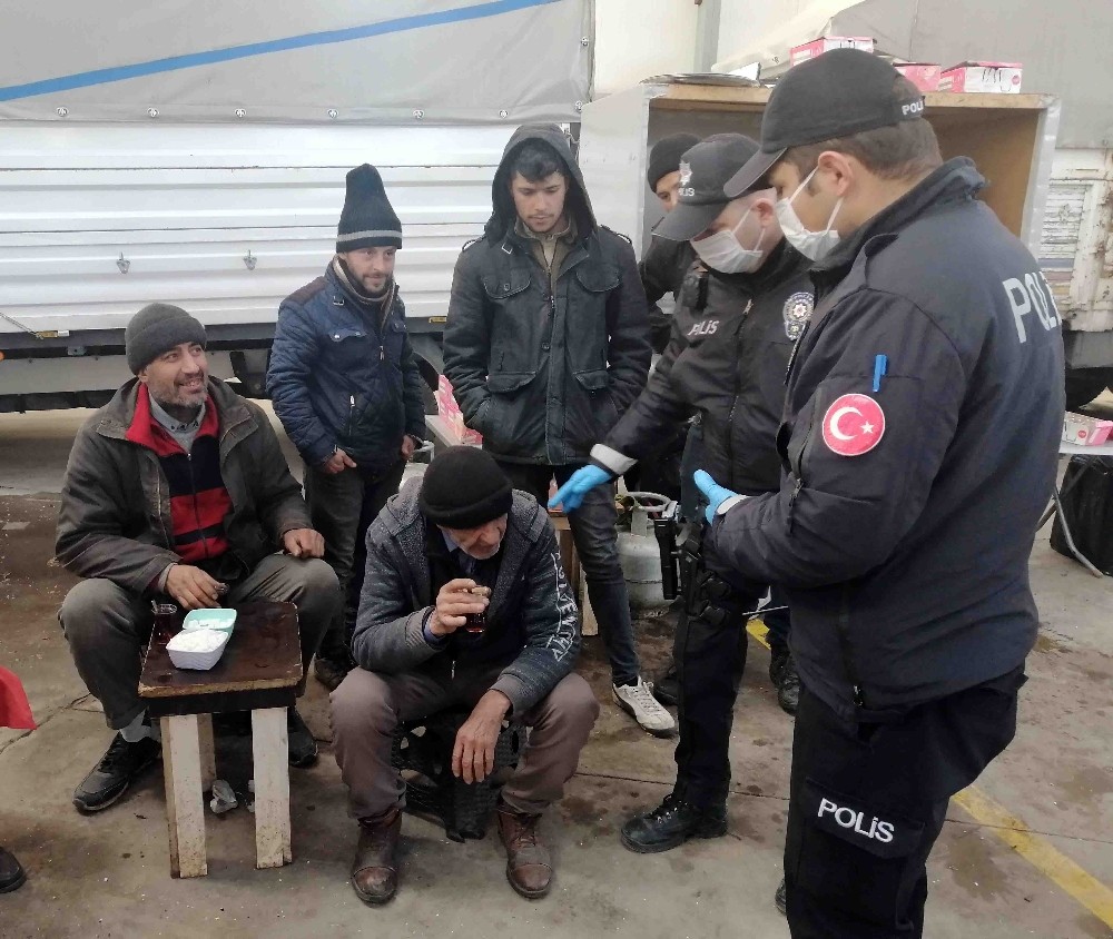 Aksaray’da polis ve zabıta 65 yaş üstü denetiminde 