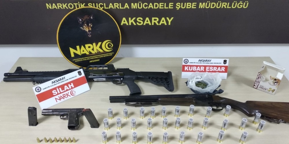 Aksaray’da polisin operasyonunda uyuşturucu ve silah ele geçirildi 