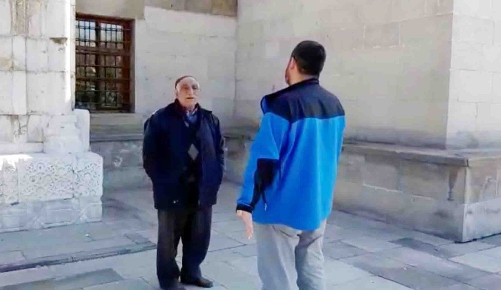 Aksaray’da sokağa çıkan yaşlıların savunmaları şaşırttı 