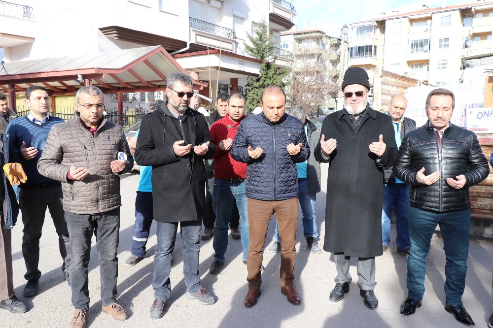 Aksaray’dan Elazığ’a bir tır gıda yardımı 