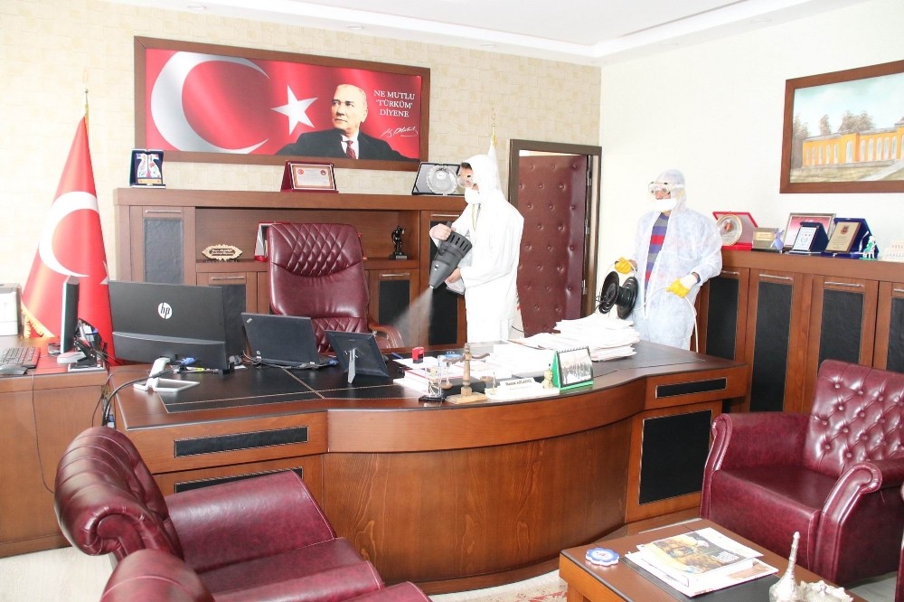 Akşehir Belediyesinden dezenfeksiyon çalışmaları 