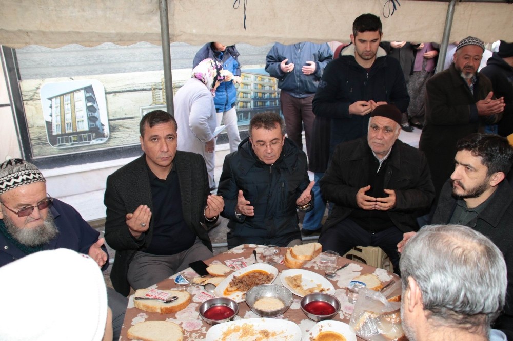 Akşehir Belediyesinden Şehit Özmen İçin Mevlid-i Şerif 