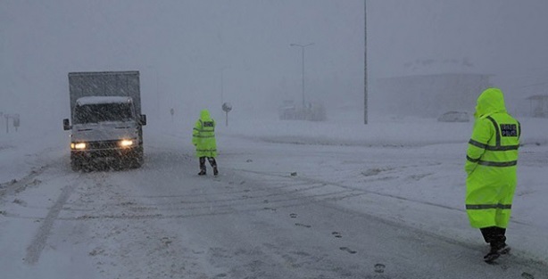 Akseki-Seydişehir karayolu trafiğe kapandı