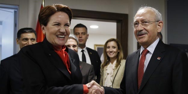 Akşener, 'İYİ Parti ile CHP'yi yan yana getirme çabalarını çirkin buluyorum' demişti... Kol kola girdi!
