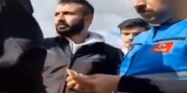 Akşener'in mitinginde skandal görüntüler! Deste deste para dağıttılar