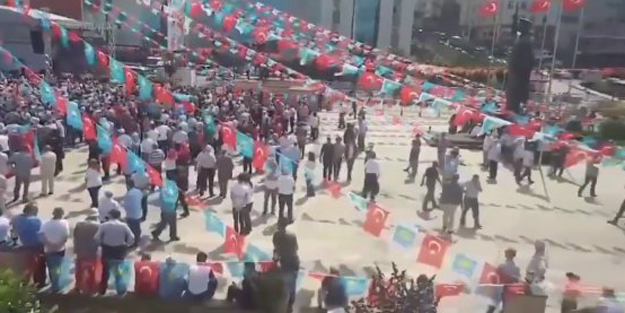 Meral Akşener'in Rize mitingi beklendiği gibi geçti