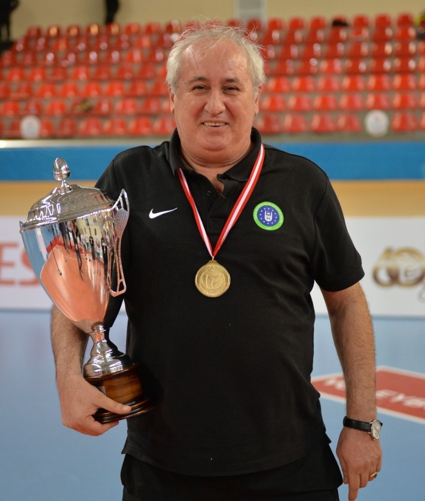 Aksoy ile yollar ayrıldı 