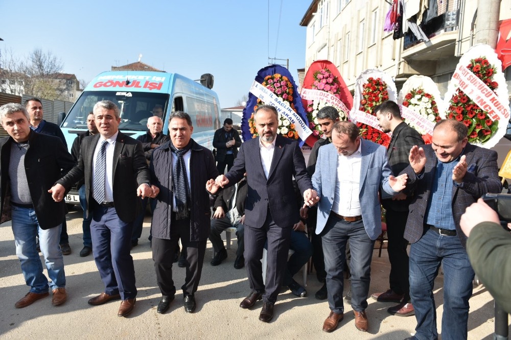 Aktaş Gümüşhanelilerle horon tepti 