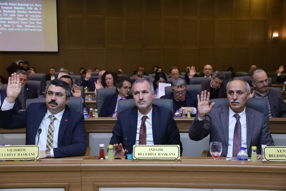 Aktaş: “Yeni Çelikpalas, yıkılmalı” 