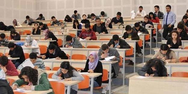 AKTS/krediyi sağlayamayanlar ek ders sınavına mı girecek? Üniversite ek ders sınavına kimler katılacak?