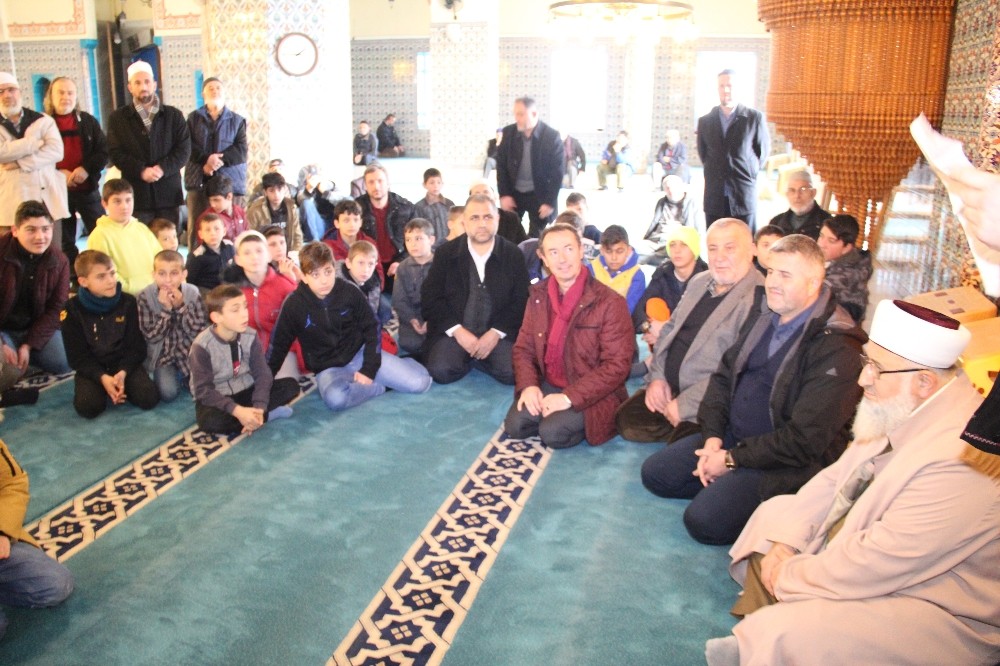 Akyazı’da ‘Haydi Çocuklar Camiye’ etkinliğine 170 öğrenci katıldı 