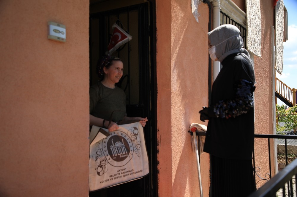 Akyurt Belediye Başkanı Ayık şehit ve gazi ailelerini unutmadı 