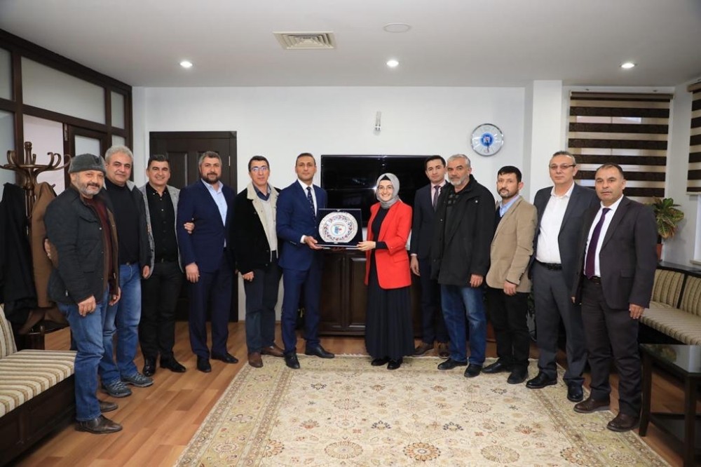 Akyurtlular Derneği’nden kurumlara ziyaret 
