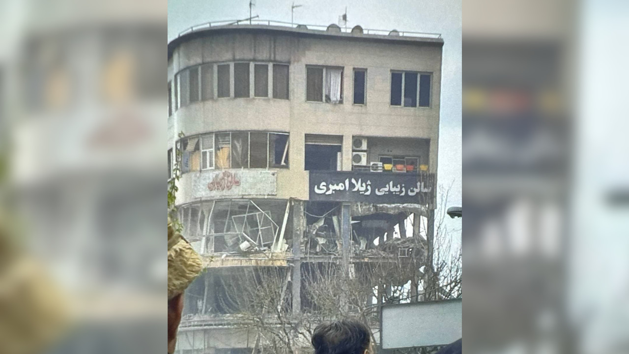 Al Araby TV ofisi hava saldırısına uğradı