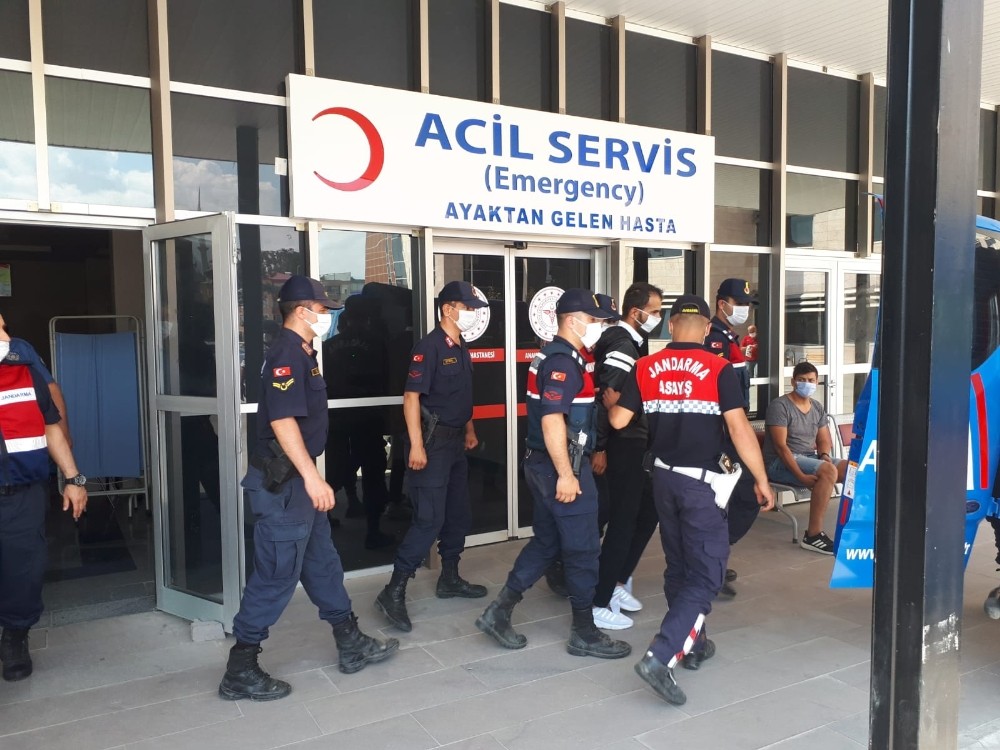 Alacak verecek yüzünden yanlarındaki arkadaşlarını öldürdüler 