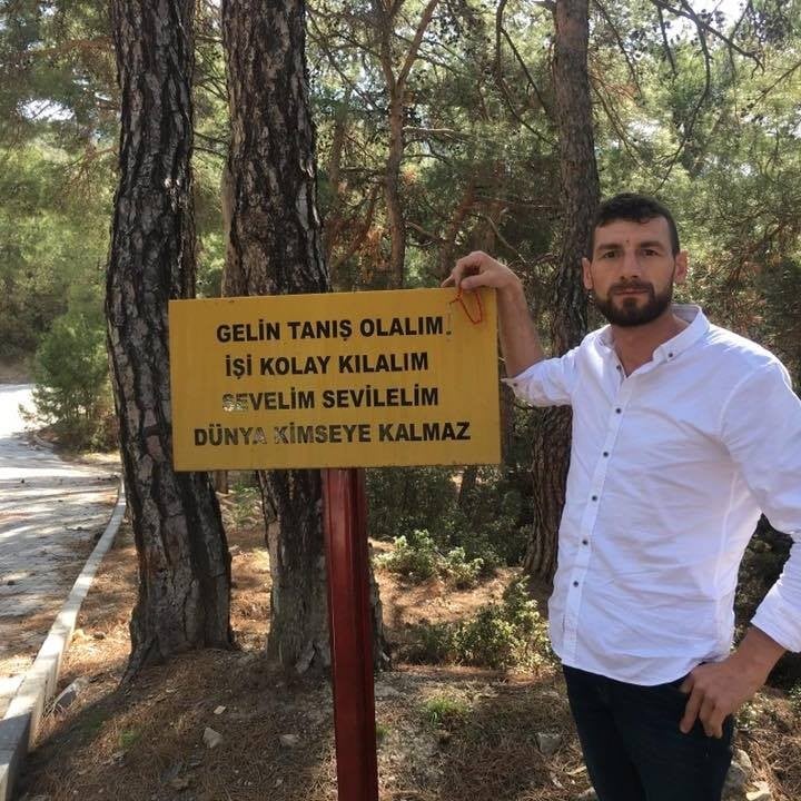 Alacaklı oldukları şahsın evini bastılar 