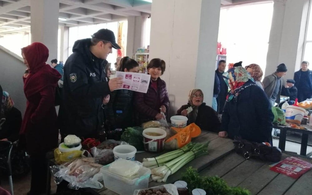 Alaçam polisi KADES uygulamasını anlattı 