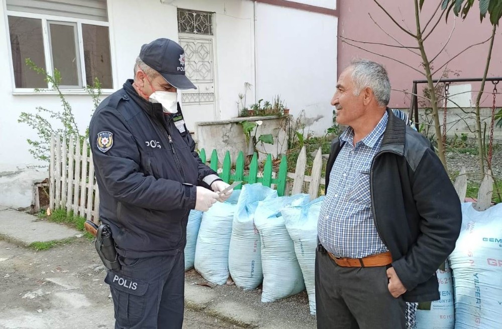 Alaçam polisinin 65 yaş üstü mesaisi 