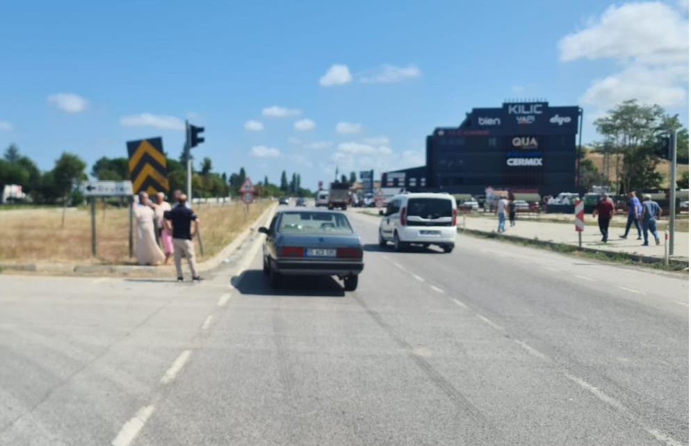 Alaçam'da 15 dakika arayla iki kaza