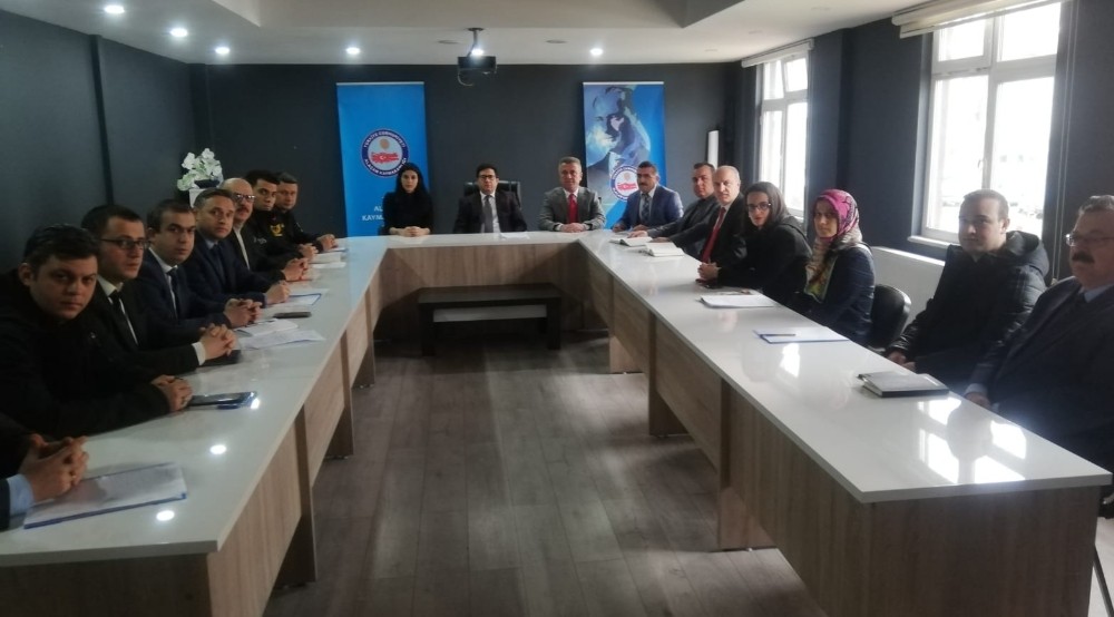 Alaçam’da bağımlılıkla mücadele toplantısı yapıldı 