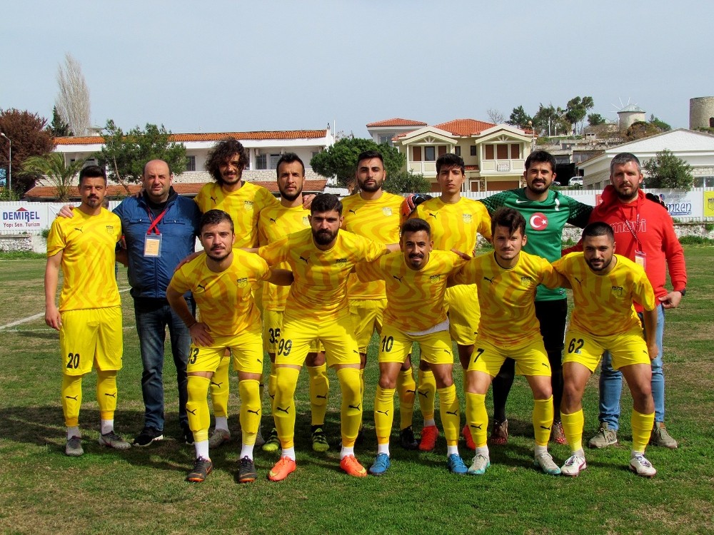 Alaçatıspor, ligi 2. bitirdi 