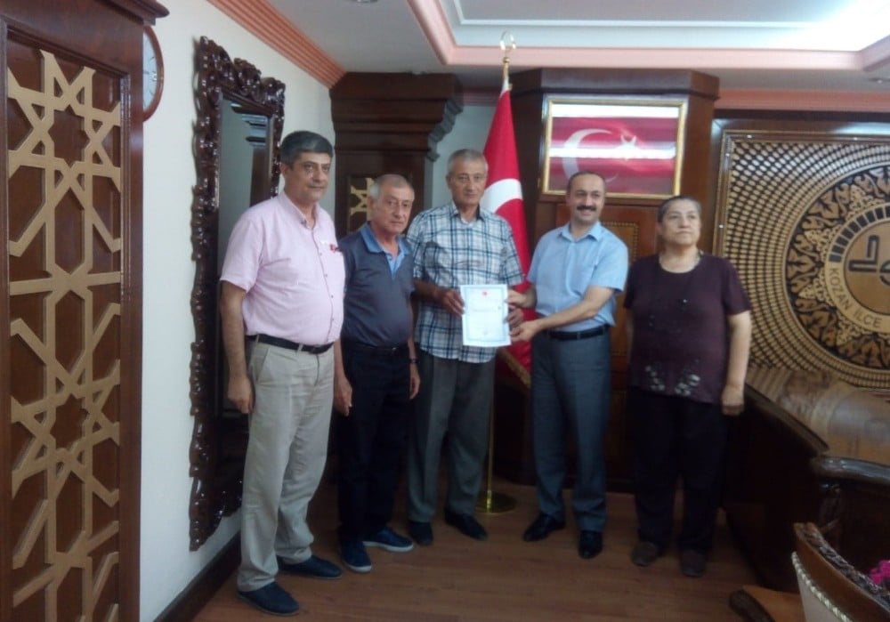 Aladağ ailesinden Diyanet’e arsa bağışı 