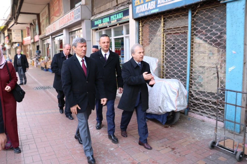 Alan, Fevkani köprüaltı esnafını ziyaret etti: “Yıkmak için değil yapmak için geliyoruz” 