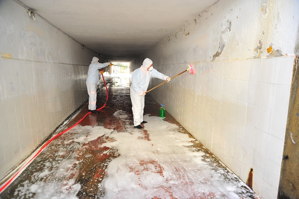 Alanya Sanayi Bölgesi ve alt geçitlerinde dezenfekte 