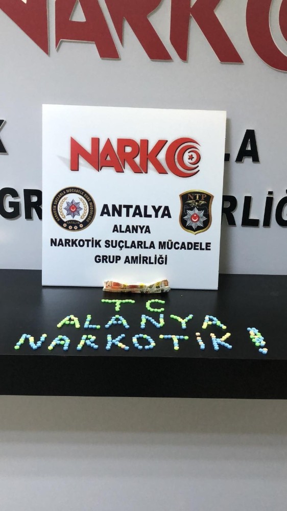Alanya’da 241 adet uyuşturucu hap ele geçirildi 