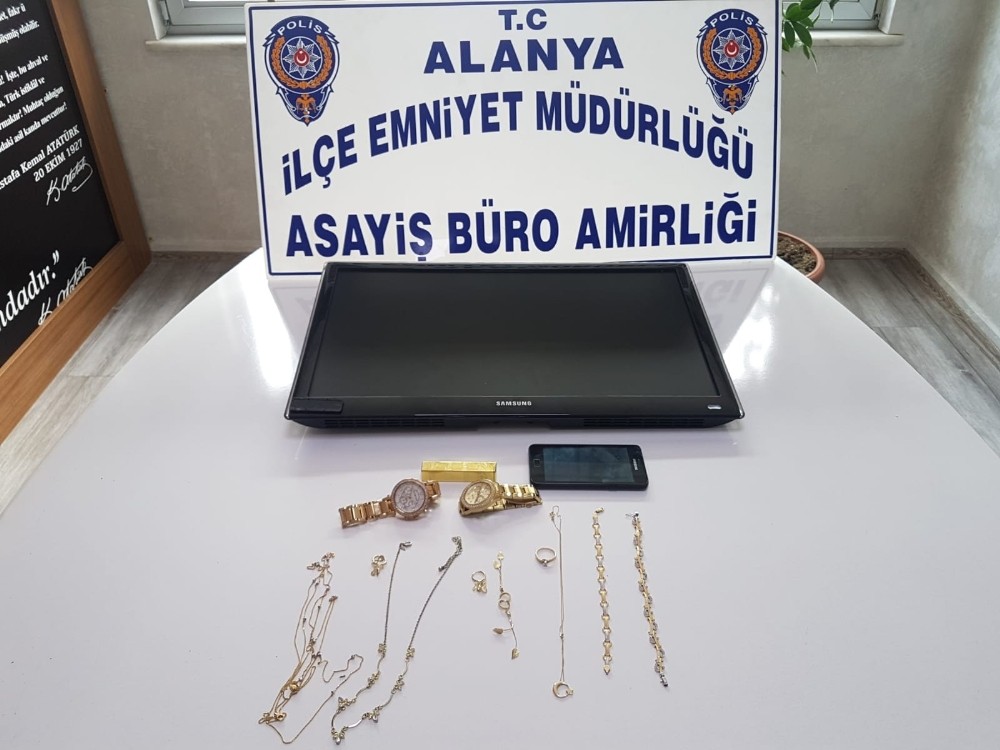 Alanya’da 5 ayrı villadan hırsızlık yapan şüpheli yakalandı 