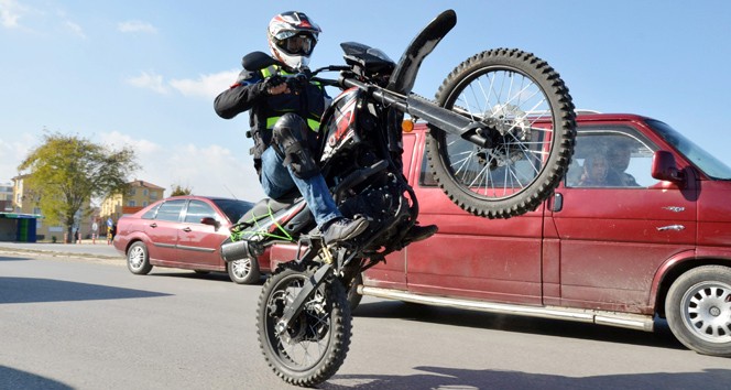 Alanya'da bin 41 motosiklet trafikten çıkarıldı