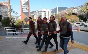 Alanya'da bir kişi tartıştığı arkadaşını av tüfeğiyle öldürdü