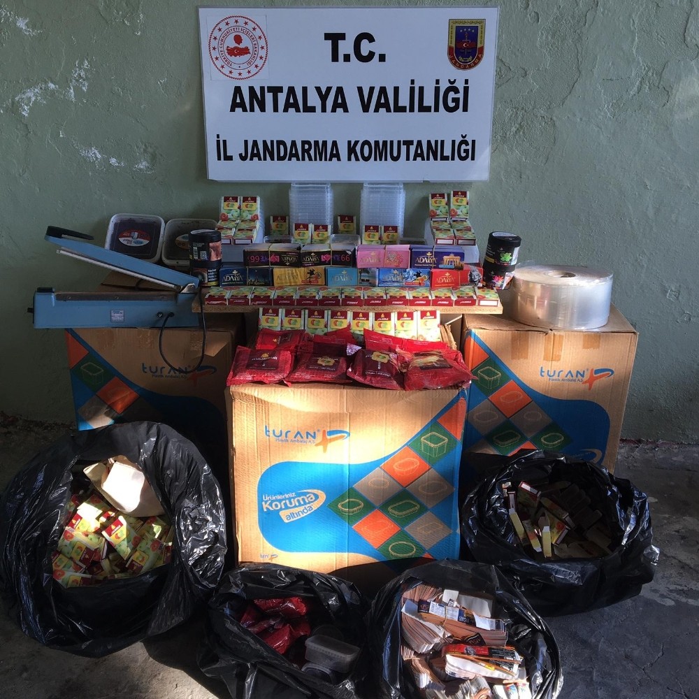 Alanya’da kaçak nargile tütünü imalatına jandarma baskını 