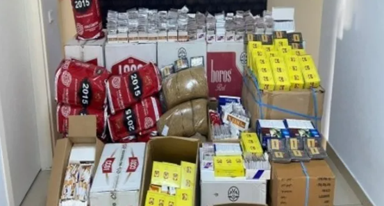 Alanya'da kaçak tütün operasyonunda 40 bin makaron ele geçirildi