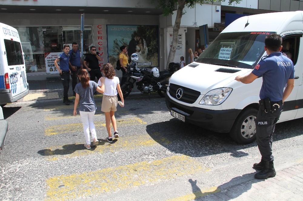 Alanya’da polis öğrenciler için görev başında 
