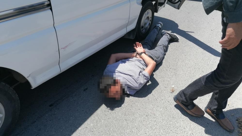 Alanya’dan çalınan panelvan Antalya’ya götürülürken bulundu