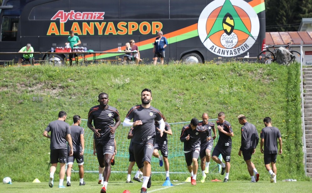 Alanyaspor, Avusturya’da hazırlıklarını sürdürüyor 