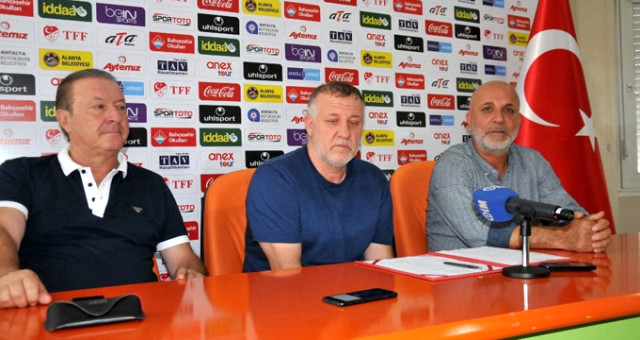 Alanyaspor, Bakkal ile yola devam edecek