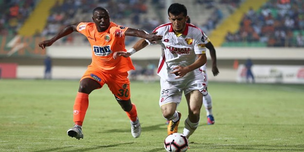 Alanyaspor ilk galibiyetini aldı! Göztepe...