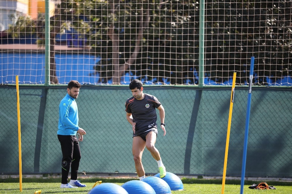 Alanyaspor, Sivasspor maçı hazırlıklarına başladı 