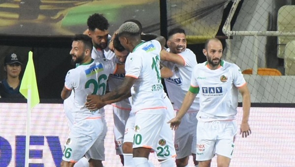 Alanyaspor Yeni Malatyaspor maçı muhtemel 11'leri
