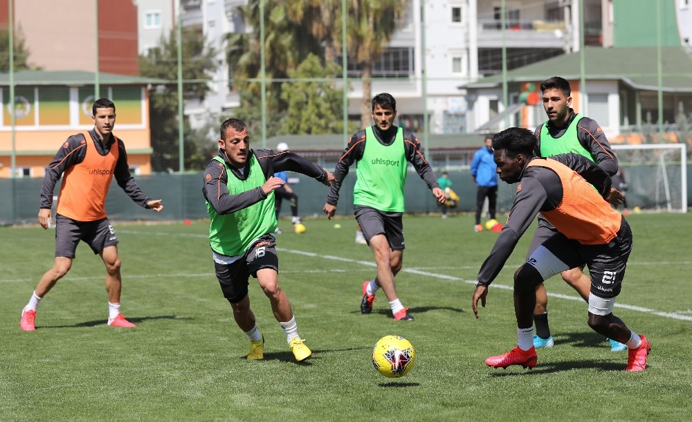 Alanyaspor’da Başakşehir mesaisi 