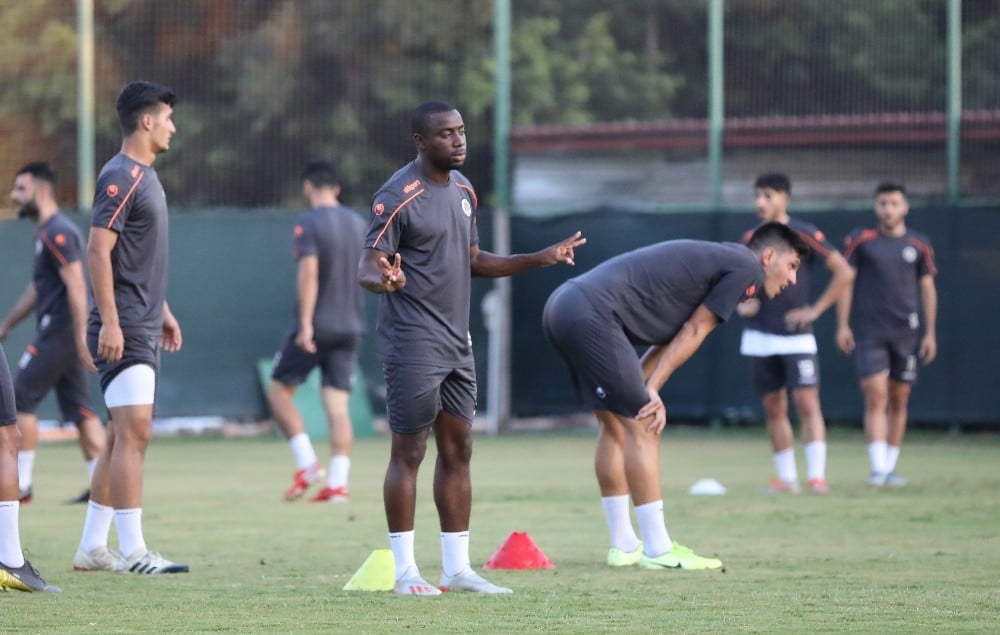 Alanyaspor’da Fenerbahçe maçı hazırlıkları sürüyor 