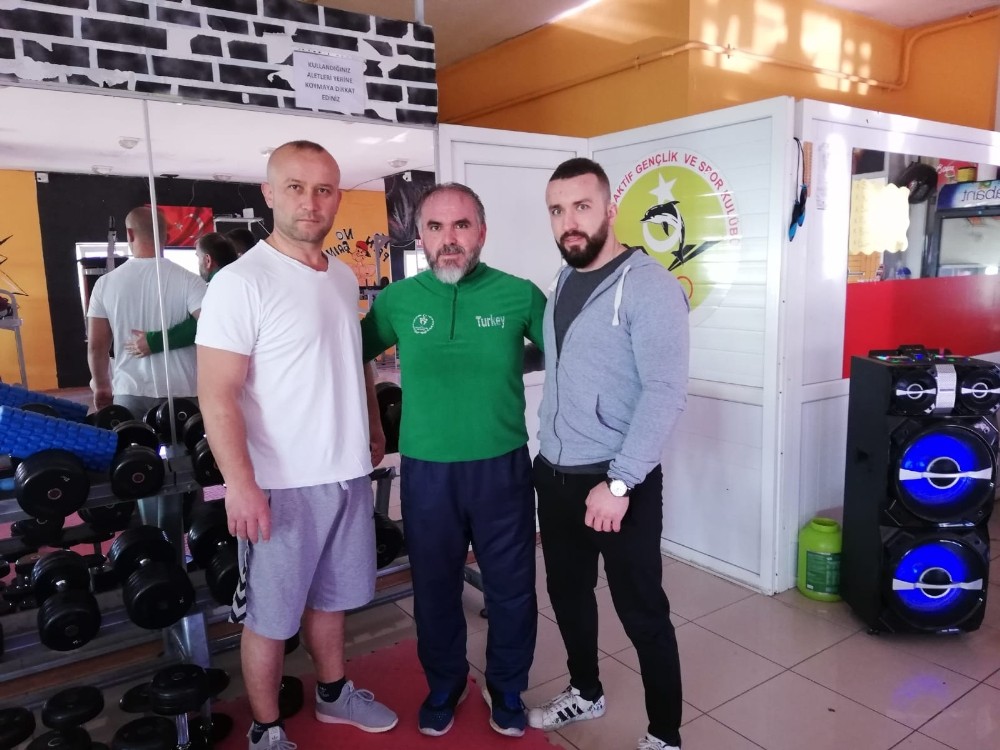 Alaplı Güreş takımı İzmir Bergama er meydanına çıkacak 