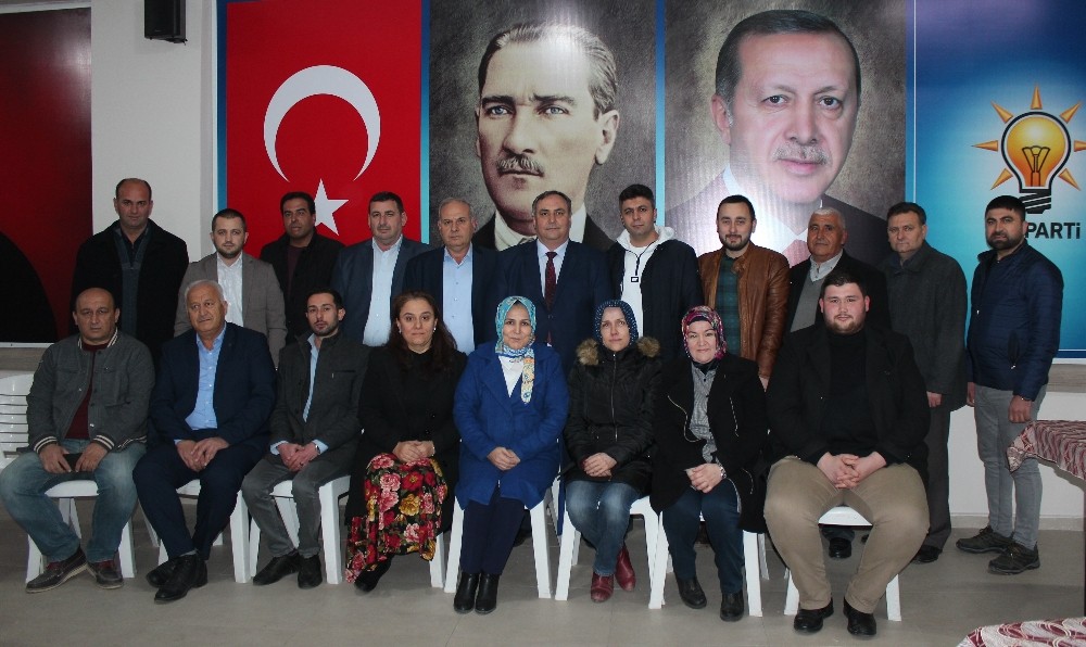 Alaşehir AK Parti’de yeni yönetim oluştu 