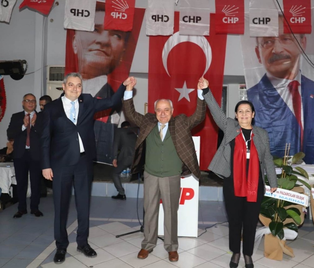 Alaşehir CHP’de yeni başkan Hasçelik oldu 