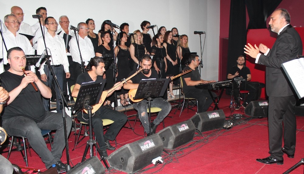 Alaşehir’de milli mücadelenin 100. yılına özel konser 