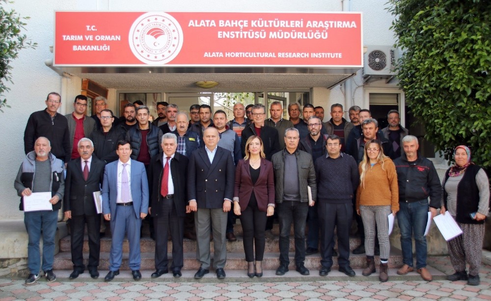 Alata’da traktör bakım ve onarım kursu sona erdi 